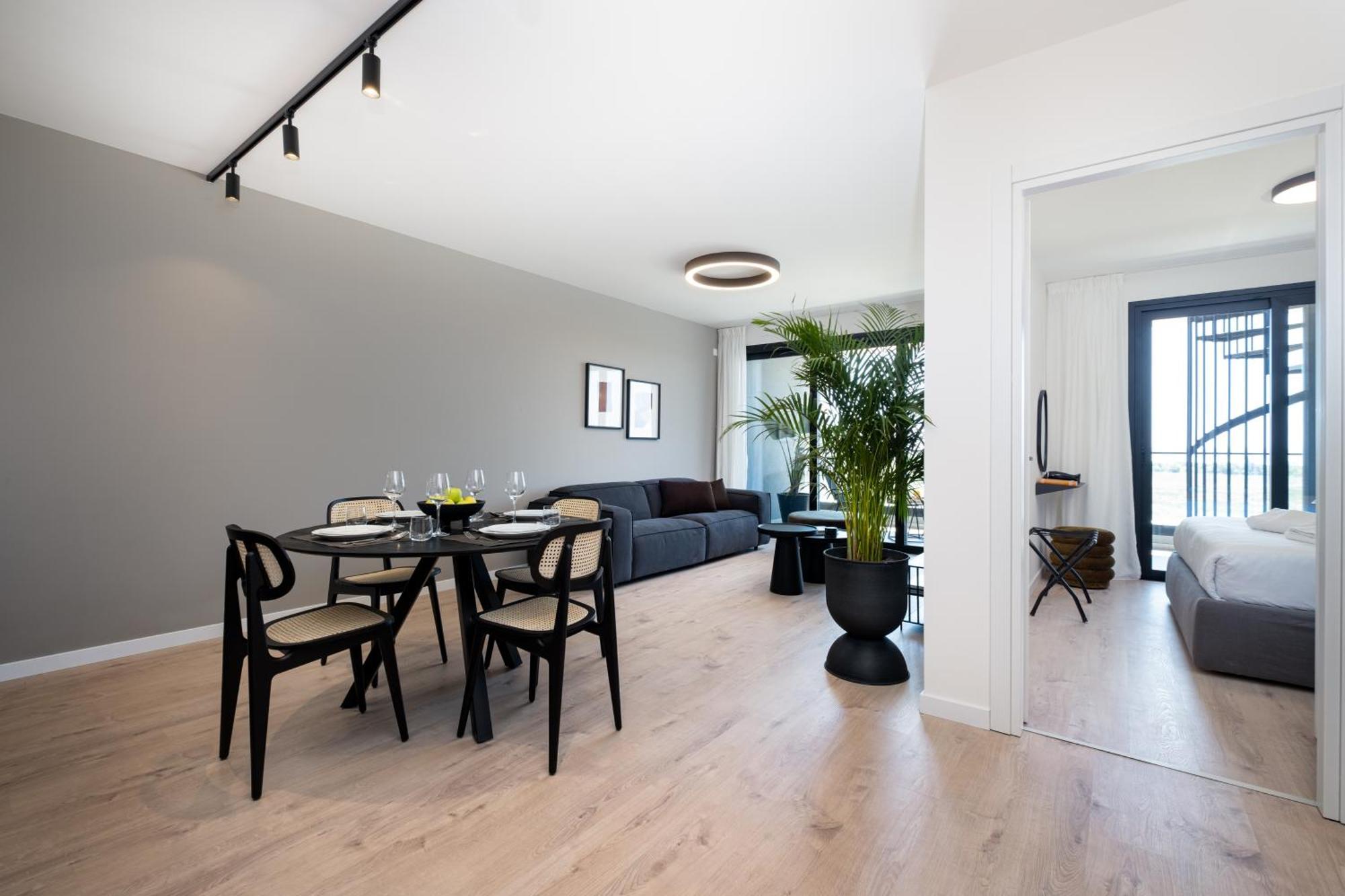 Sunset Gardens Apartment Limassol Ngoại thất bức ảnh