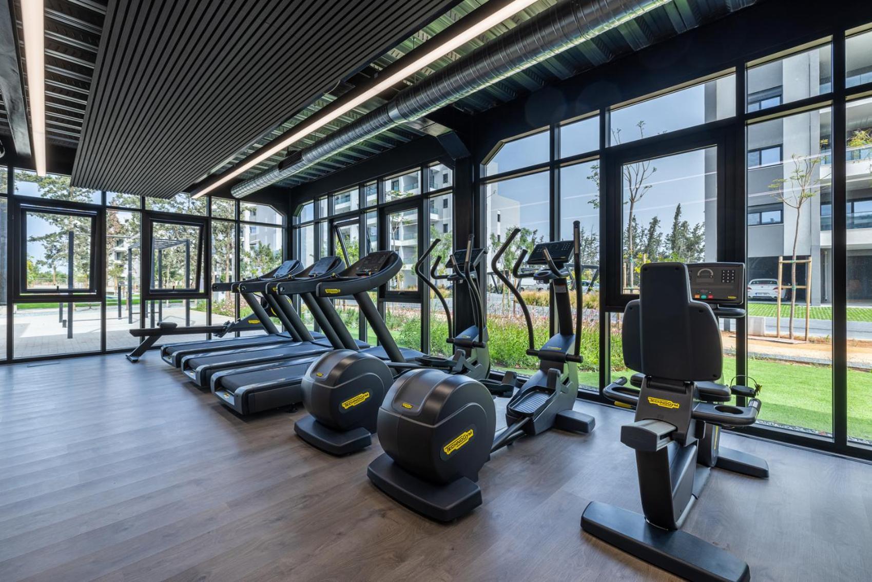 Sunset Gardens Apartment Limassol Ngoại thất bức ảnh