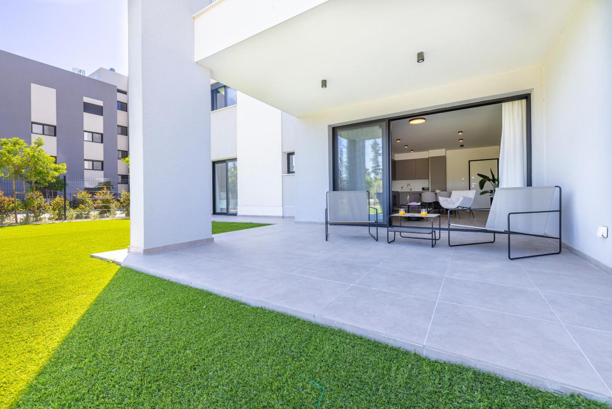 Sunset Gardens Apartment Limassol Ngoại thất bức ảnh