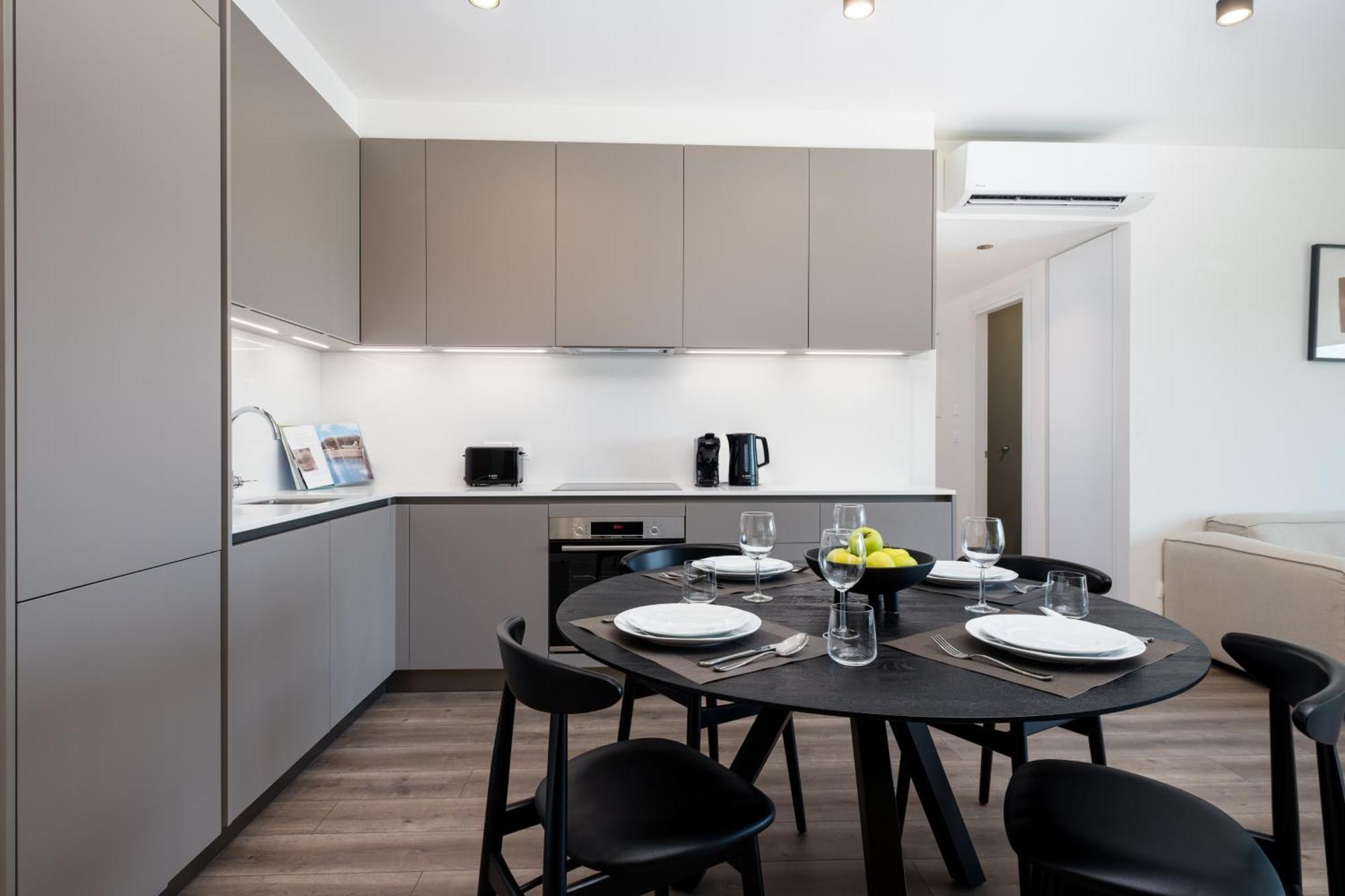 Sunset Gardens Apartment Limassol Ngoại thất bức ảnh