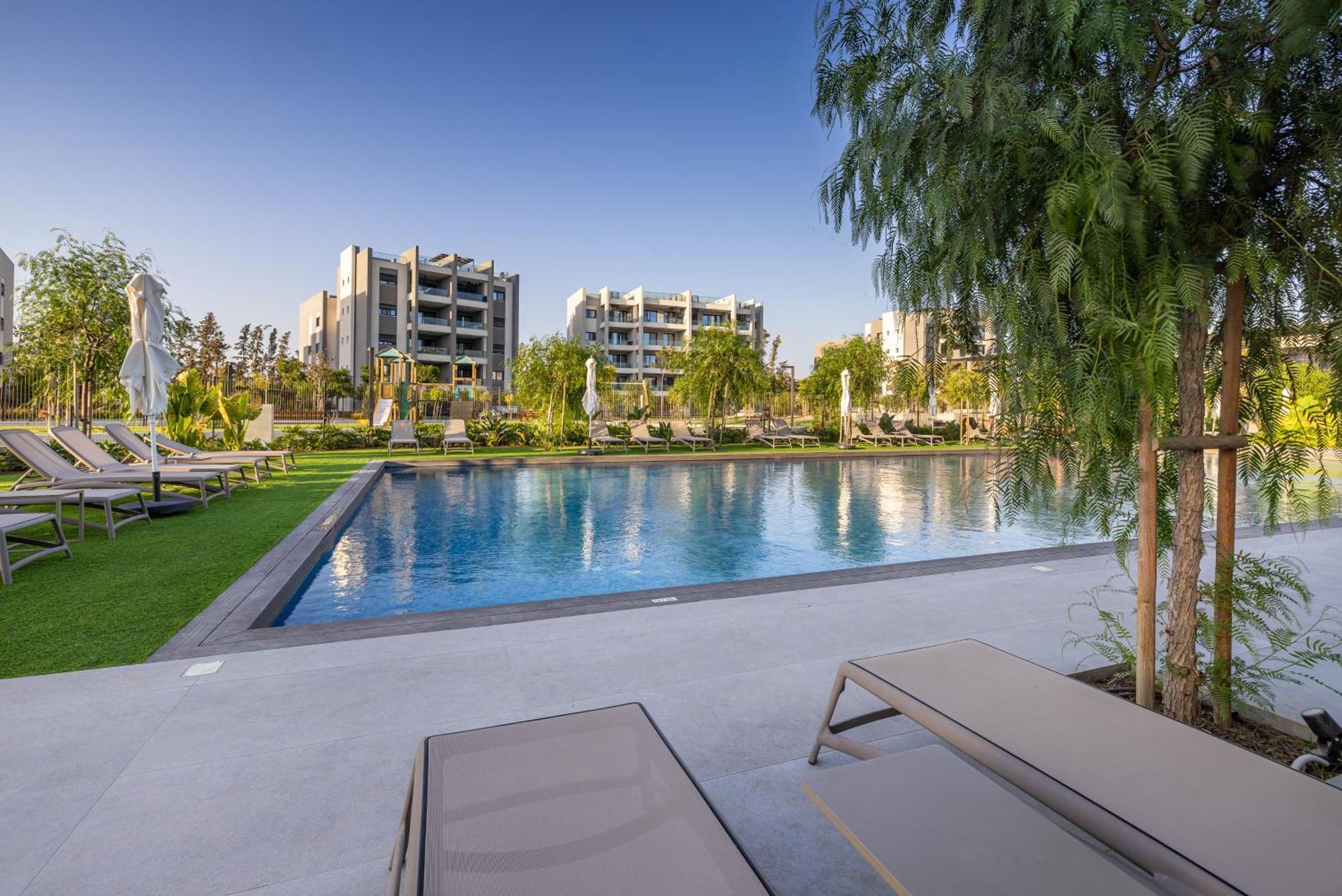 Sunset Gardens Apartment Limassol Ngoại thất bức ảnh
